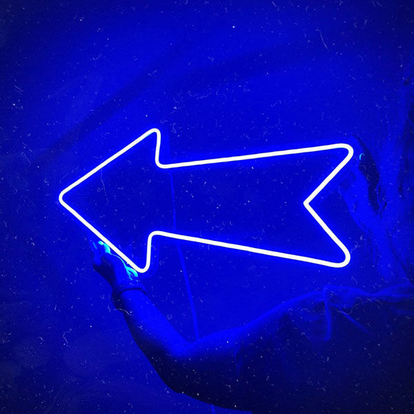 Load image into Gallery viewer, Arrow Neon Wall Art - Blue
